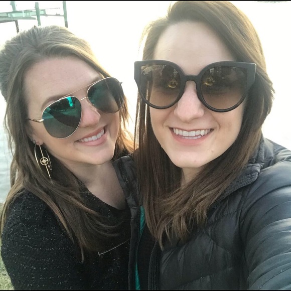 Meet your Posher, Heather - Picture 3 of 5